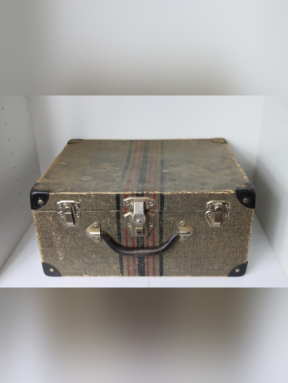 Vintage Striped Carrying Trunk in Olive and Red 15"×12"×7"